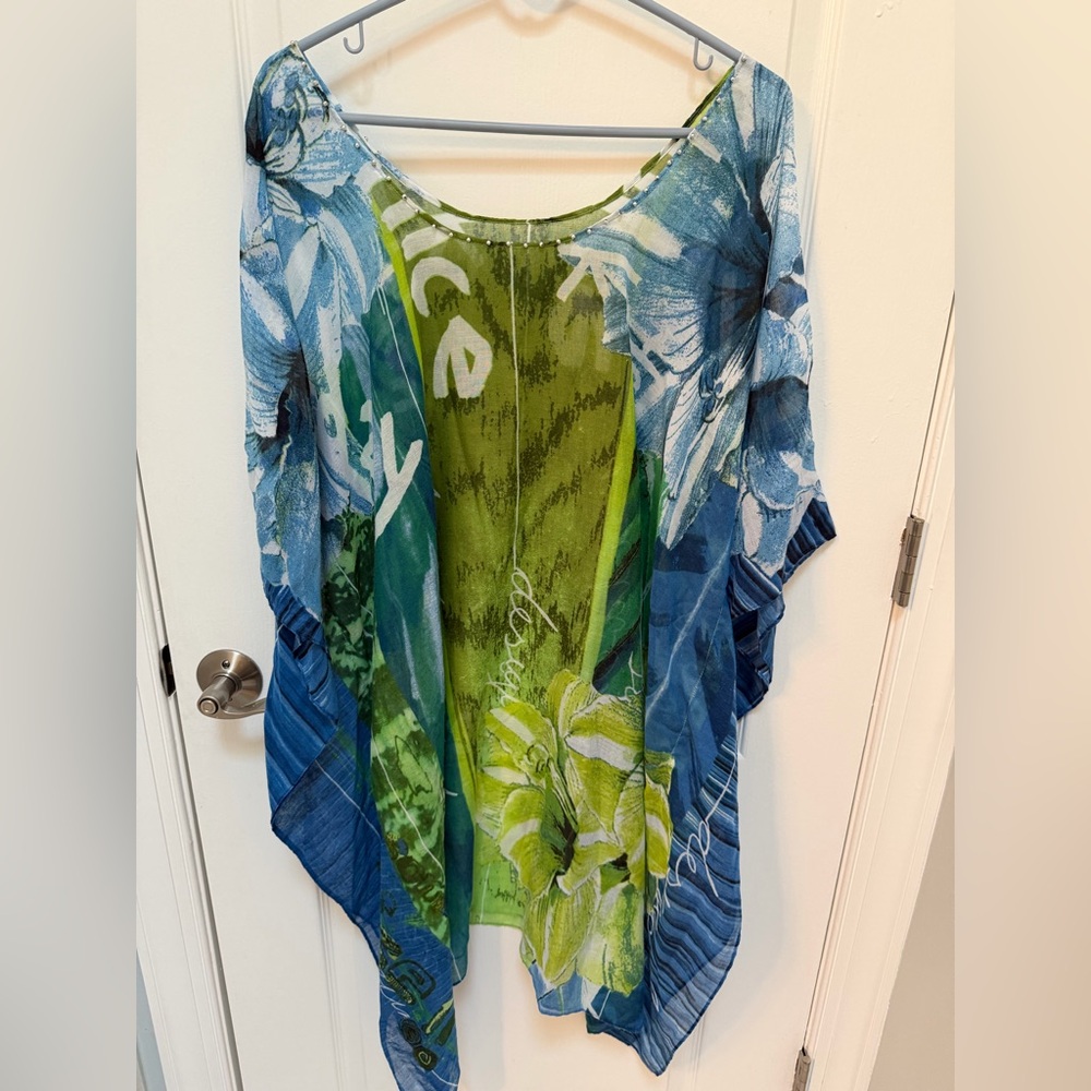 Desigual OS Tropical Print Swim Cover-up, Sewn arm holes, silver bead accents